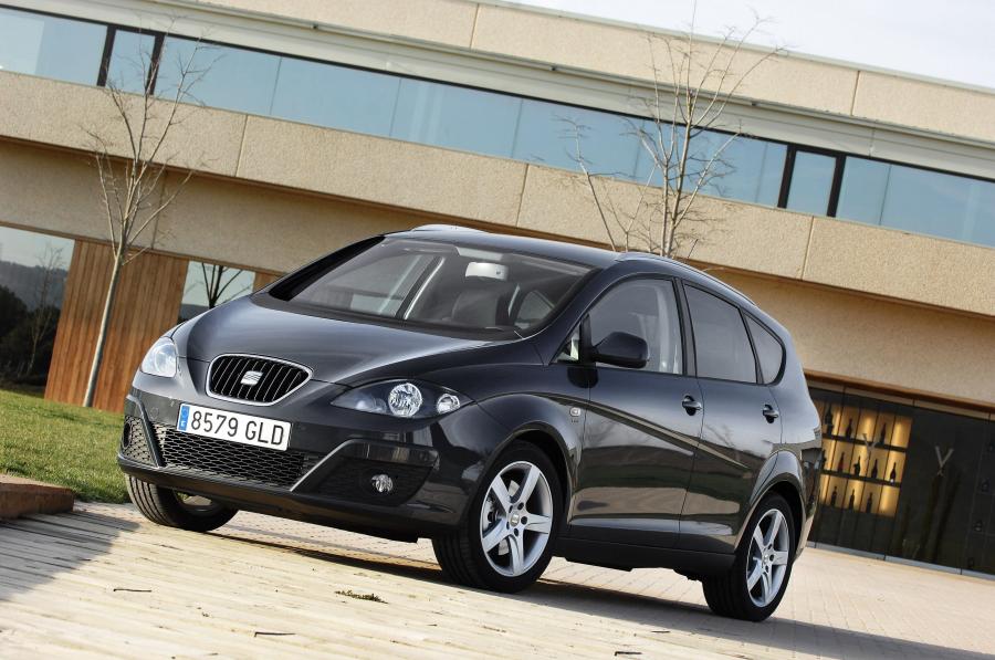 Seat Altea XL 2010 года  (фото 3 из 34)